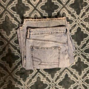 American Eagle Super High-Waisted Baggy Wide-Leg Jean